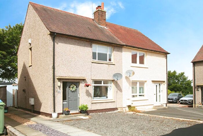 3 Bedroom Semi-Detached House For Sale In Zetland Drive, Falkirk, FK2