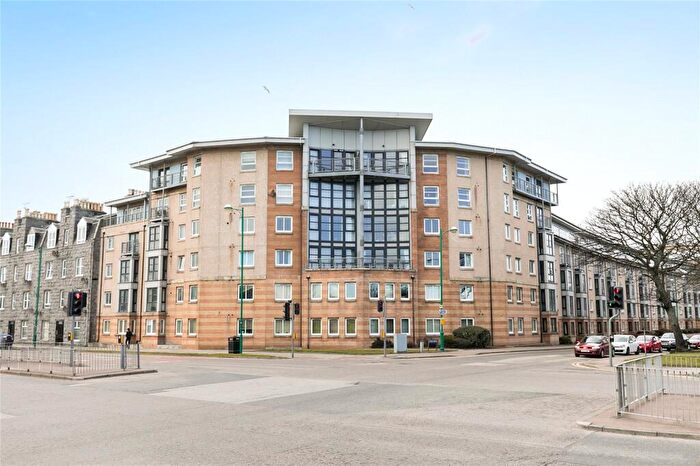 2 Bedroom Flat To Rent In Links Road, Aberdeen, Aberdeenshire, AB24