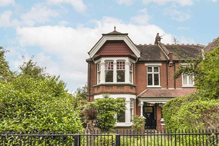 5 Bedroom Property To Rent In Stanway Gardens, London, W3