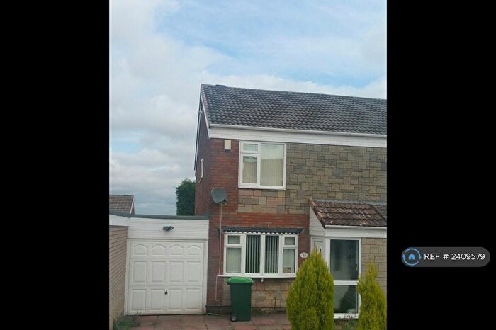 3 Bedroom Semi-Detached House To Rent In Penrice Drive, Oldbury, B69