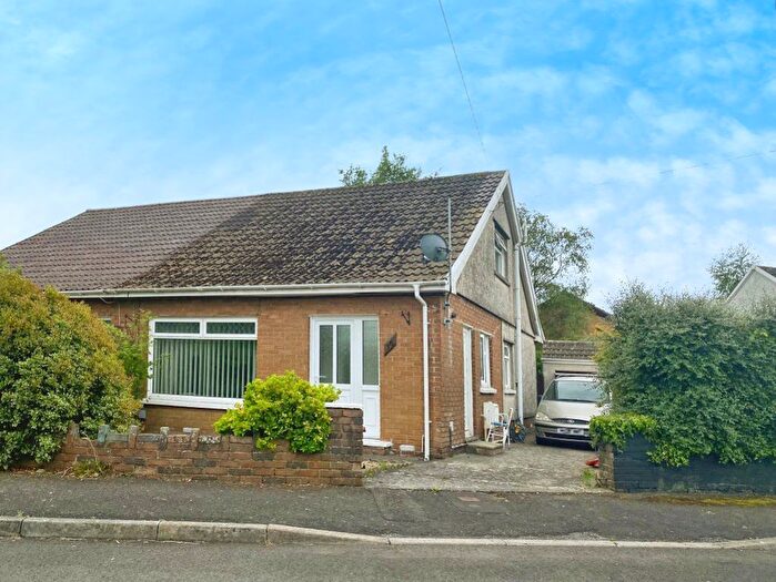 3 Bedroom Bungalow To Rent In Heol Croesty, Pencoed, Bridgend, CF35