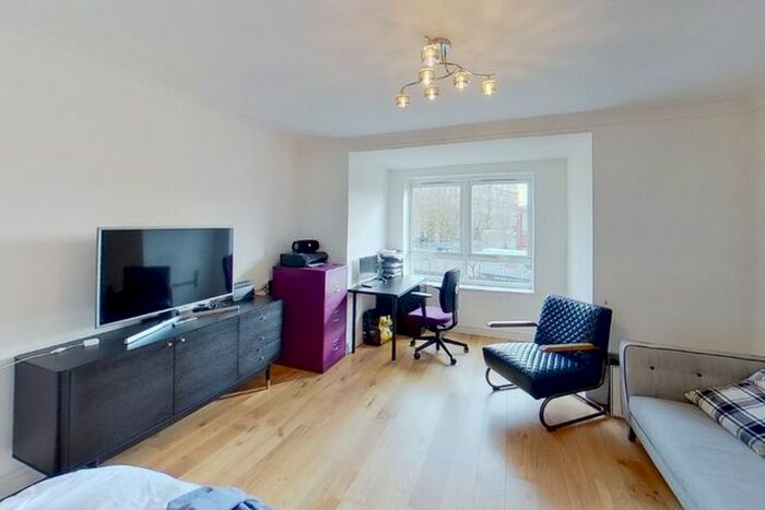1 Bedroom Property To Rent In Chaucer Drive, Bermondsey, London, SE1