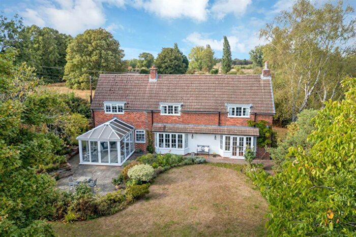 3 Bedroom Detached House For Sale In Mill Lane, Marston, NG32