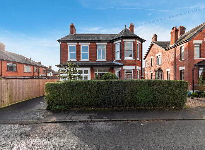 4 Bedroom Detached House For Sale In Grasmere Gardens, Belfast, BT15