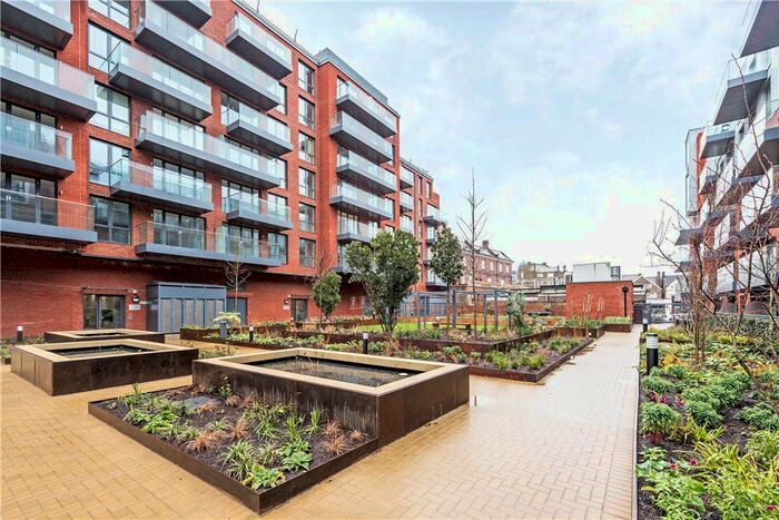 1 Bedroom Flat To Rent In Gaumont Place, London, SW2