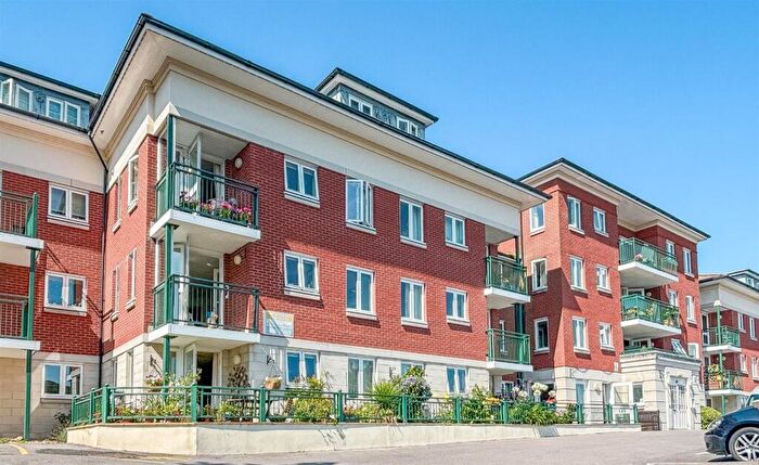 2 Bedroom Apartment For Sale In Peelers Court, St Andrews Road, Bridport, DT6