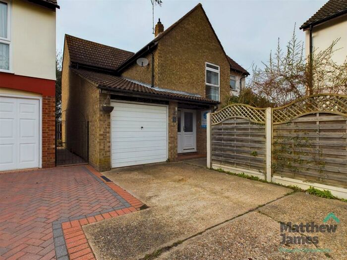 3 Bedroom Detached House To Rent In Keeble Close, Tiptree, Colchester, CO5