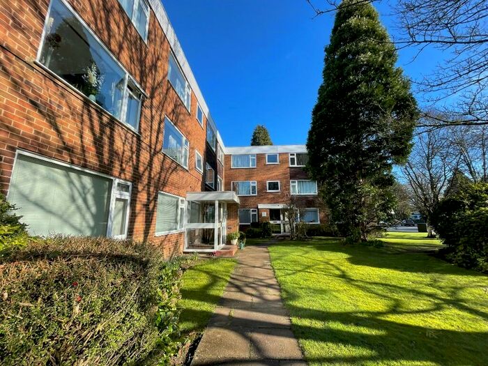 2 Bedroom Flat To Rent In Croftleigh Gardens, Kingslea Road, Solihull, West Midlands, B91
