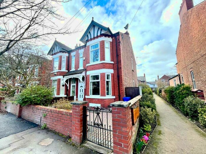 4 Bedroom Semi-Detached House To Rent In Oswald Road, Chorlton, M21