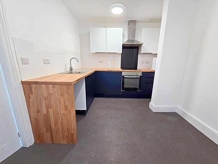 1 Bedroom Flat To Rent In Holbrook Avenue, Rugby, CV21