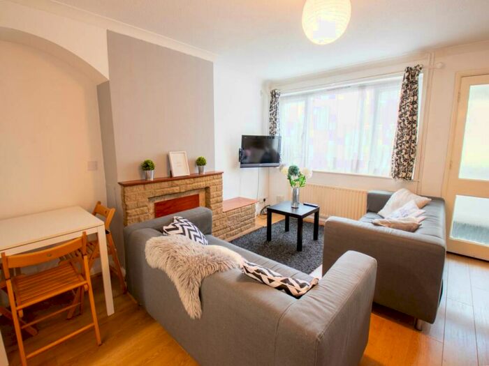 4 Bedroom House To Rent In Bramshaw Road, Canterbury, Kent, CT2