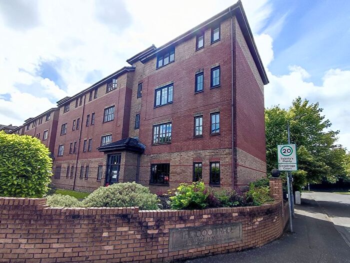 2 Bedroom Flat For Sale In Dumbarton Road, Glasgow, G14