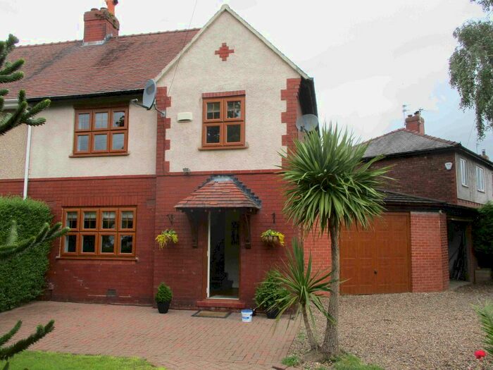 3 Bedroom Semi-Detached House To Rent In Princes Avenue, Astley, Tyldesley, Manchester, Greater Manchester, M29
