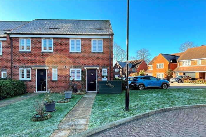 2 Bedroom End Of Terrace House For Sale In Oak Tree Close, Rowlands Castle, Hampshire, PO9
