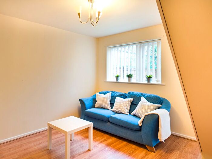 2 Bedroom Terraced House To Rent In Thomas Court, Salford, M6