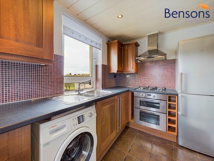 2 Bedroom Flat To Rent In Allanshaw Street, Hamilton, South Lanarkshire, ML3