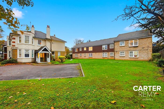 2 Bedroom Maisonette For Sale In Palmers Avenue, Grays, RM17