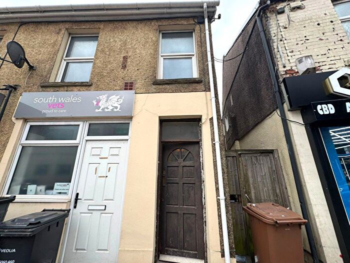 1 Bedroom Flat To Rent In Tredegar Street, Risca, Newport, NP11