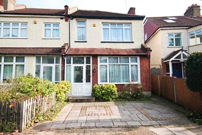 3 Bedroom End Of Terrace House To Rent In Albany Road, New Malden, KT3