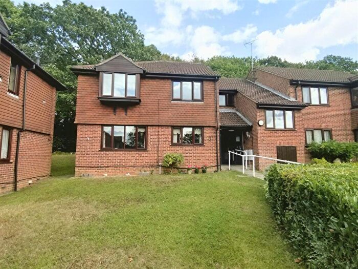 2 Bedroom Retirement Property For Sale In Kingsdown Close, Hempstead, Gillingham, ME7