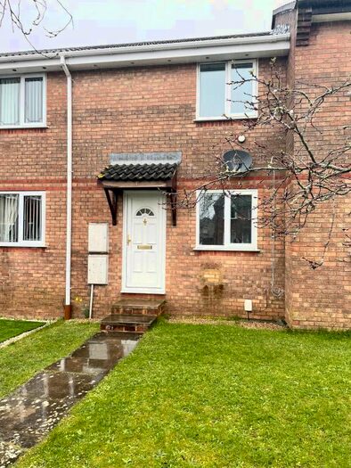 2 Bedroom Terraced House To Rent In Holmes Road, Newton Abbot, TQ12