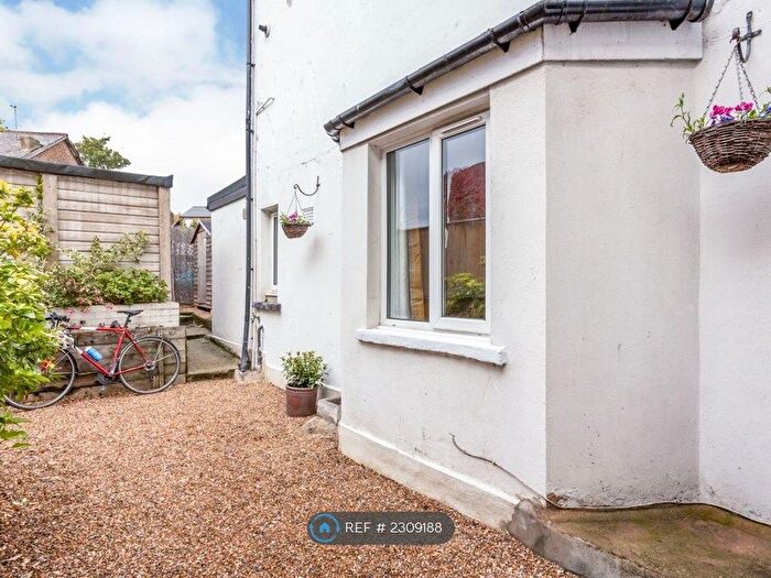 2 Bedroom Maisonette To Rent In Glenwood Road, London, SE6