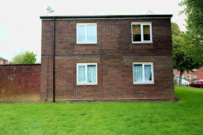 1 Bedroom Flat To Rent In Stroud Avenue, Willenhall, WV12