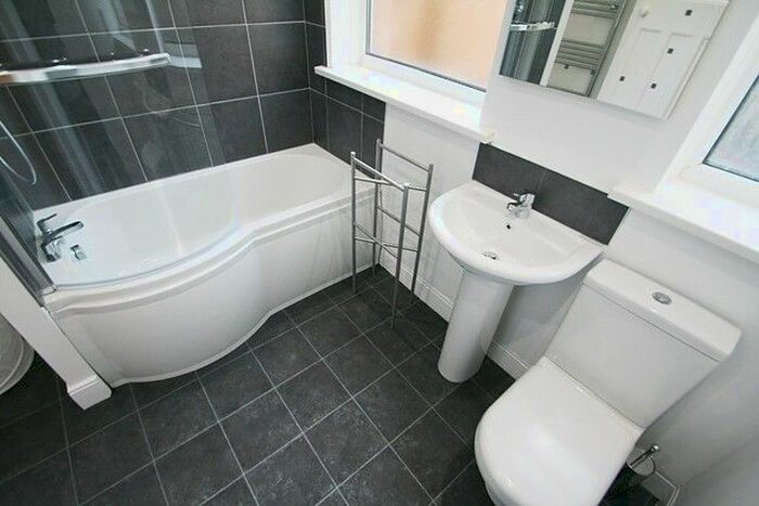 2 Bedroom Flat To Rent In Addycombe Terrace, Newcastle Upon Tyne, NE6