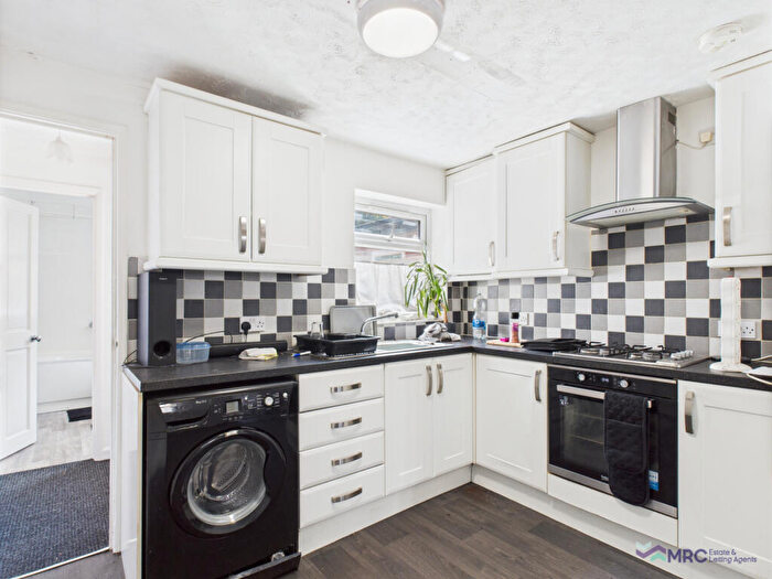 2 Bedroom Terraced House To Rent In Wharncliffe Street, Chanterlands Avenue, Hull, HU5