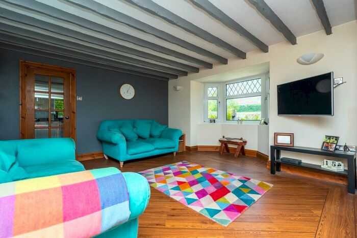 5 Bedroom Detached House For Sale In Howells Terrace, Alltwen, City And County Of Swansea., SA8