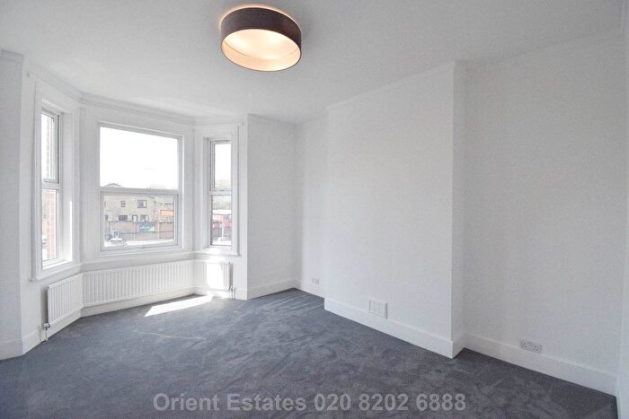 4 Bedroom Terraced House To Rent In West Hendon Broadway, London, NW9