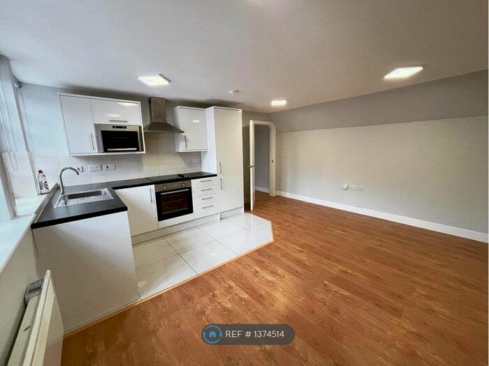 1 Bedroom Flat To Rent In Rose &amp; Crown Walk, Saffron Walden, CB10