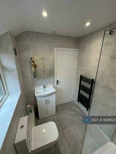 4 Bedroom Terraced House To Rent In Hollis Road, Coventry, CV3