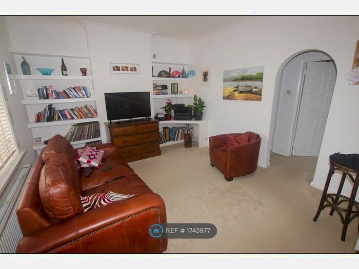 1 Bedroom Flat To Rent In Clarendon Road, Hove, BN3