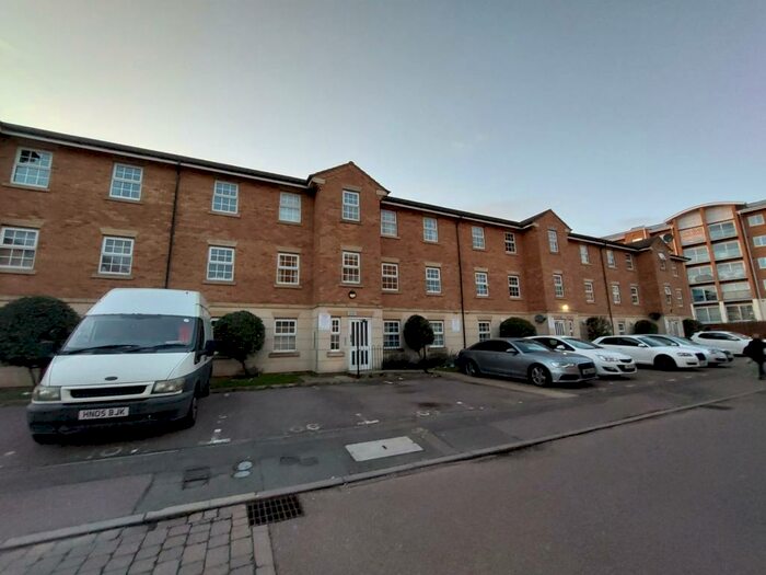 2 Bedroom Apartment To Rent In Lion Court, Northampton, NN4