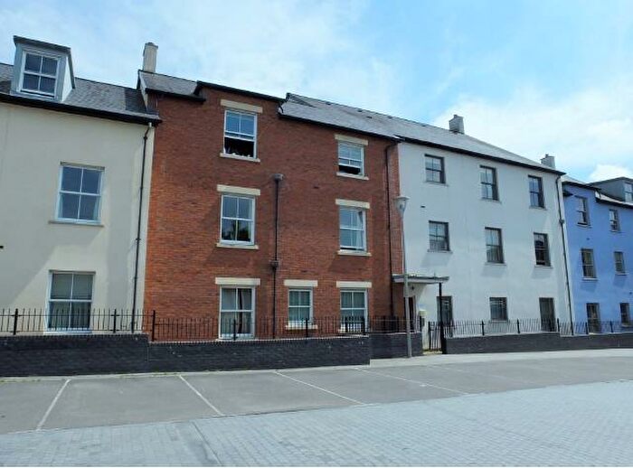 2 Bedroom Property To Rent In Lion Street, Abergavenny, Monmouthshire, NP7