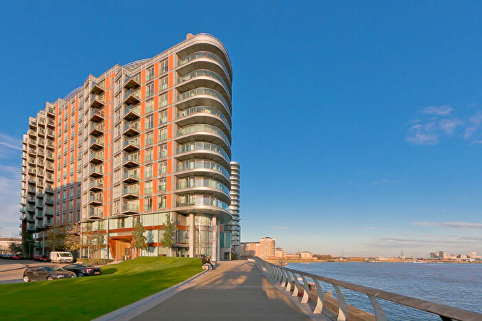 2 Bedroom Flat To Rent In Fairmont Avenue, Blackwall, E14