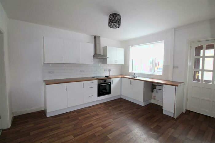 2 Bedroom Terraced House To Rent In Scot Lane, Blackrod, Bolton, BL6