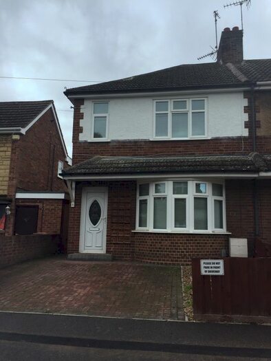 3 Bedroom Semi-Detached House To Rent In Brewster Avenue, Woodston PE2