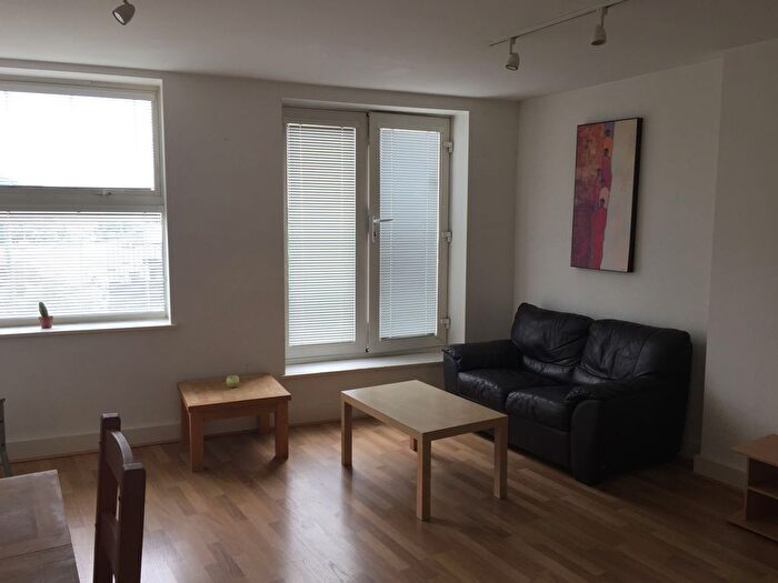 Studio To Rent In Castle Buildings, SA1