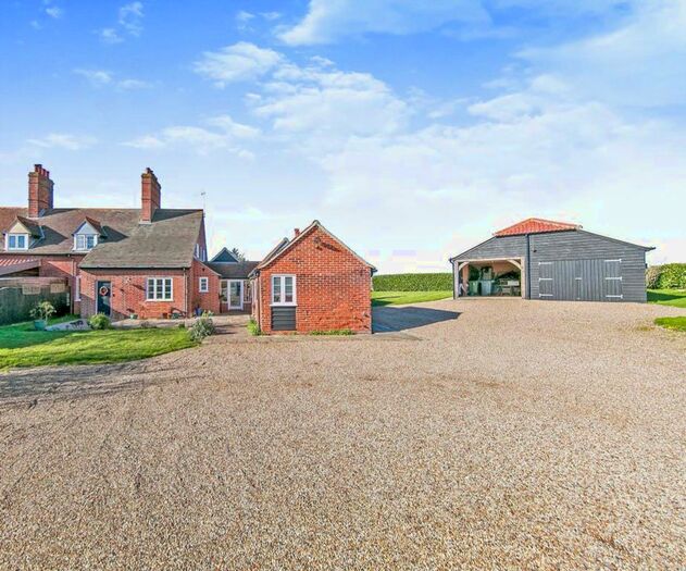 5 Bedroom Property For Sale In Mission Cottages, Campsea Ashe, Woodbridge, IP13