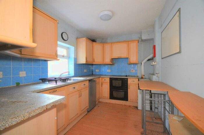 3 Bedroom Semi-Detached House For Sale In Wheatsheaf Close, Wrabness, Manningtree, CO11