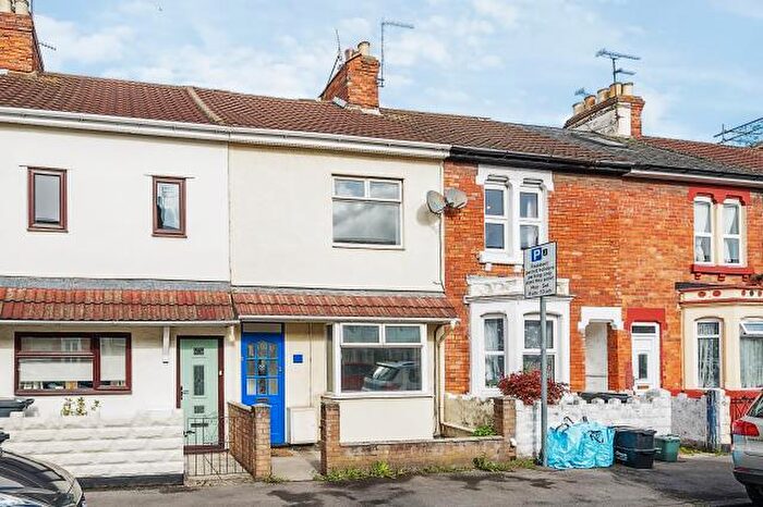 2 Bedroom Terraced House For Sale In Volta Road, Swindon, SN1