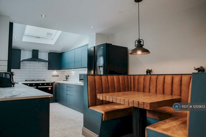 6 Bedroom Terraced House To Rent In Adelaide Road, Kensington, Liverpool, L7