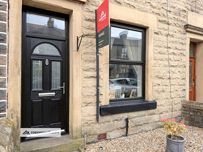 2 Bedroom Property For Sale In Jubilee Road, Haslingden, Rossendale, BB4