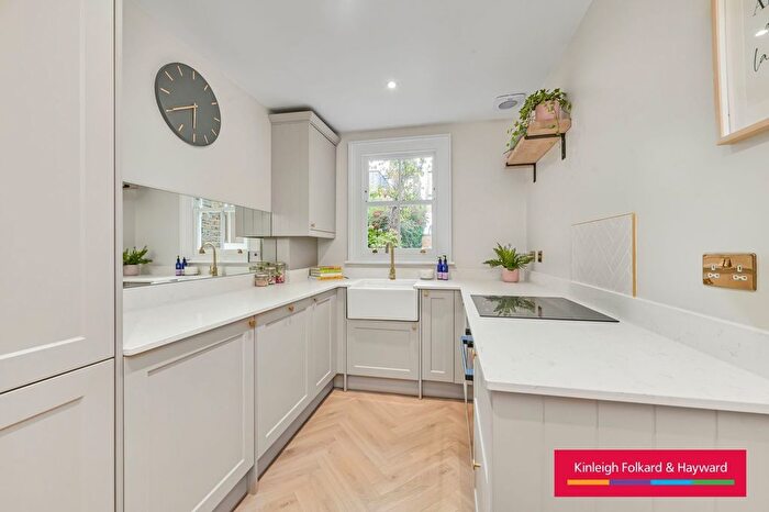2 Bedroom Property To Rent In Holmdene Avenue, London, SE24