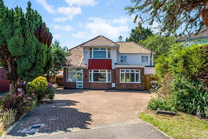 4 Bedroom Detached House For Sale In Berry Hill, Stanmore, HA7
