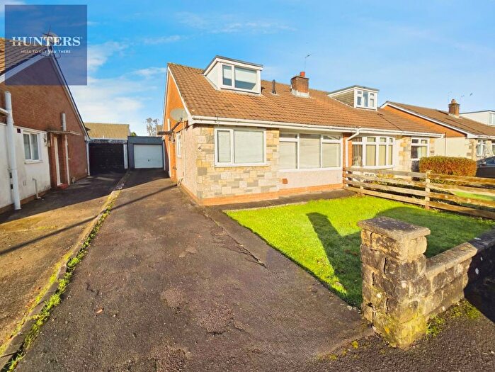3 Bedroom Semi-detached Bungalow For Sale In Glan-Y-Nant, Pencoed, Bridgend, CF35