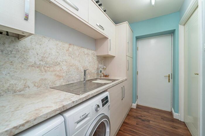 4 Bedroom Detached House For Sale In Thirlfield Wynd, Livingston, EH54