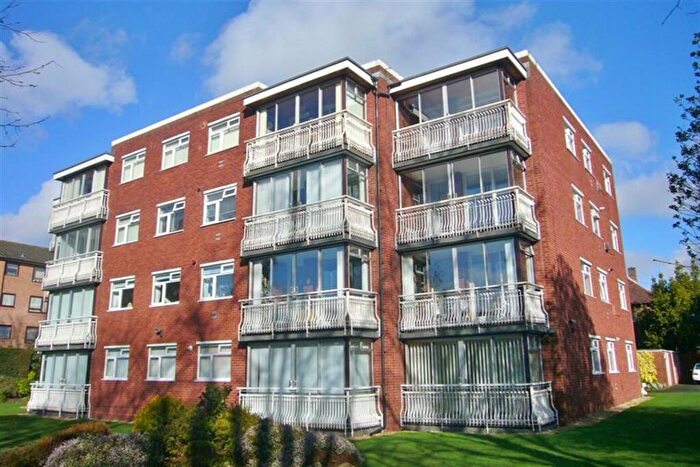 2 Bedroom Flat To Rent In Westbourne, BH4